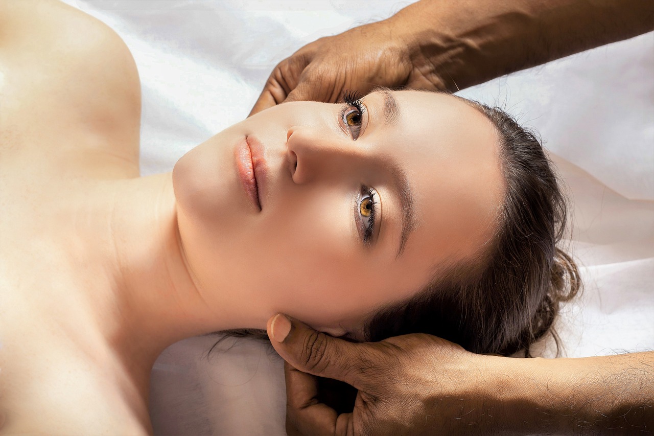head-massage-gb73d626cd_1280.jpg