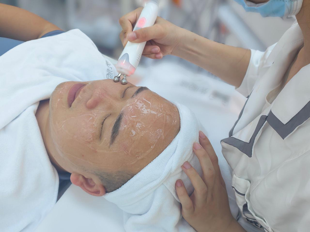 男士美容