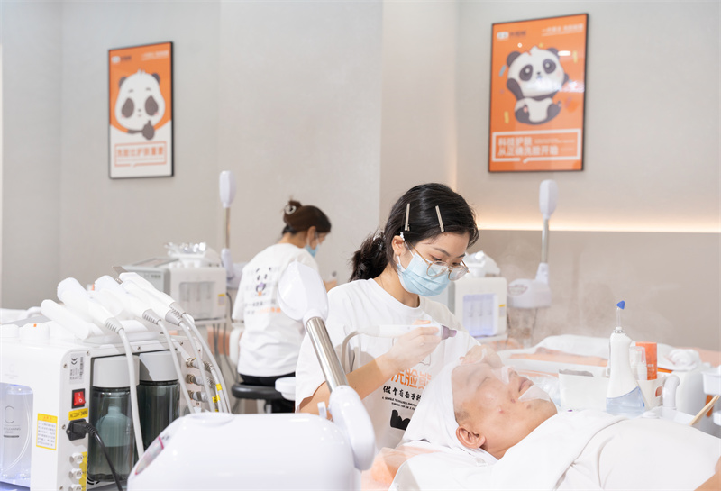 广东深圳洗脸熊洗脸吧（松岗云著华庭店）